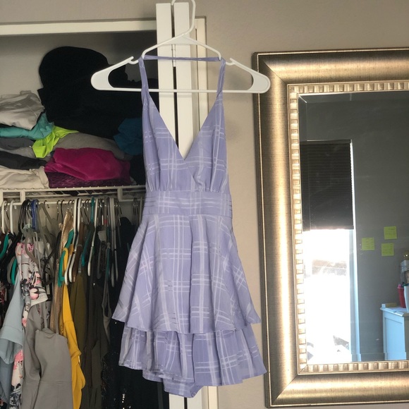 NWT ruffled cross-back romper - Picture 2 of 5